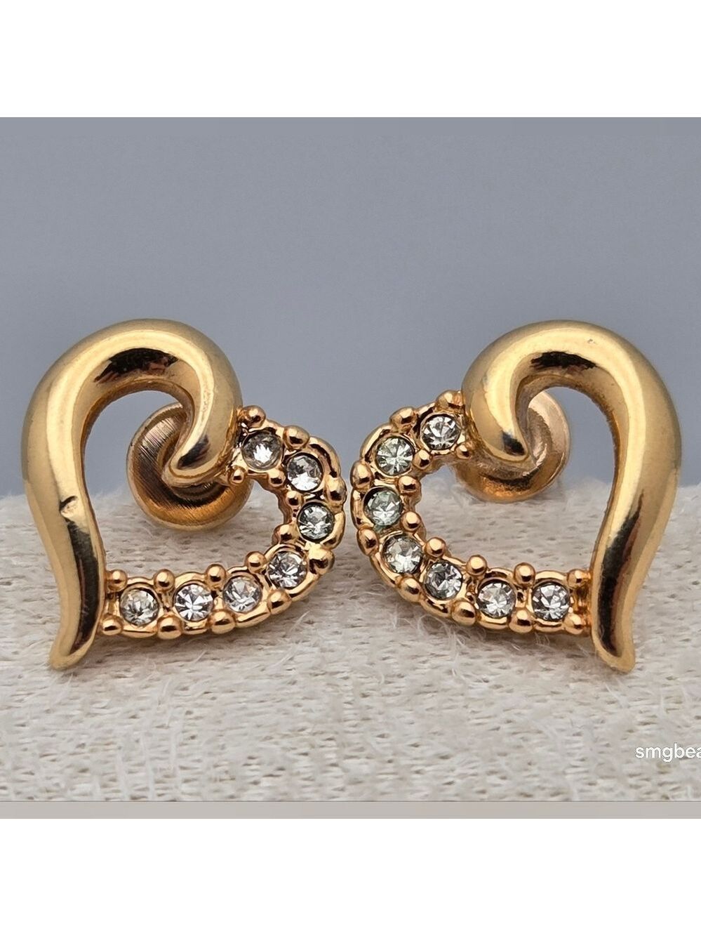 Heart-Shaped Stud Earrings Gold-Tone Clear Stones NWOT Dainty Cute Sparky Love